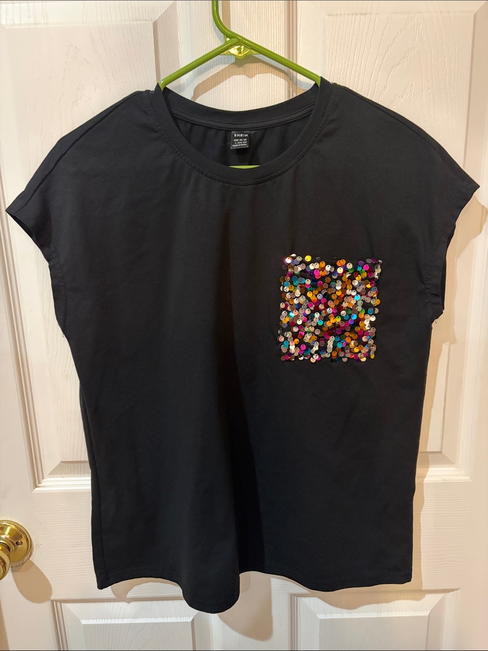 SHEIN Black Tee with Multicolor Sequin Pocket Square
